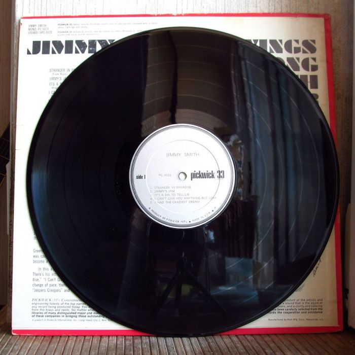 Платівка Джиммі Сміт | Jimmy Smith – Swings Along With Stranger In Paradise