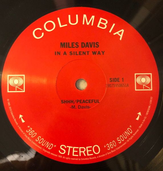 Платівка Miles Davis – In A Silent Way|Майлз Девіс-Безшумним способом(blackLP)