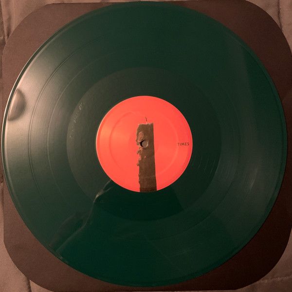 Платівка Queens Of The Stone Age – У Times New Roman...(Green Vinyl)|Kоролеви кам'яного віку(2xLP)