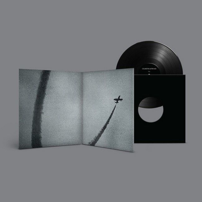 Cigarettes After Sex – Cry (Deluxe Edition, Limited Edition, Foil Gatefold, 180 gram Vinyl)