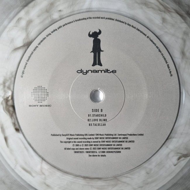 Jamiroquai – Dynamite (2LP + CD, Album, Limited Edition, Reissue, Gatefold, Dynamite Smoke, Promo, V