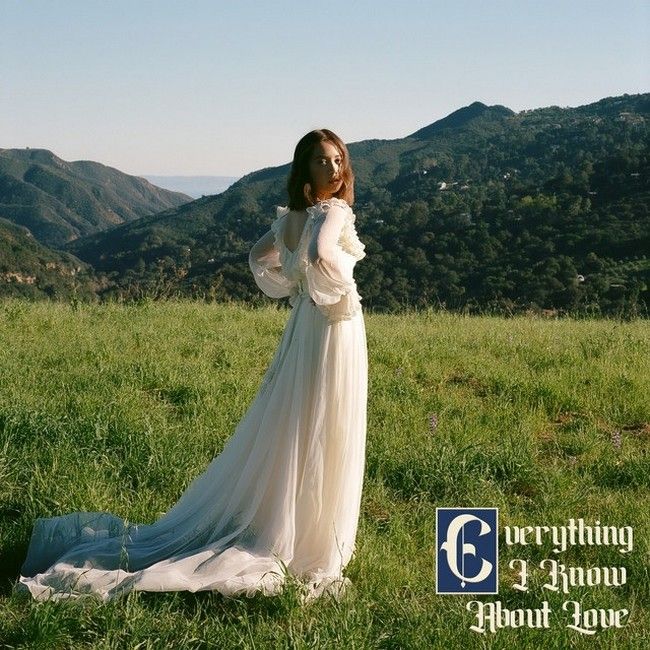 Laufey – Everything I Know About Love (LP, Album, Vinyl)