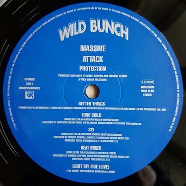 Massive Attack - Protection 