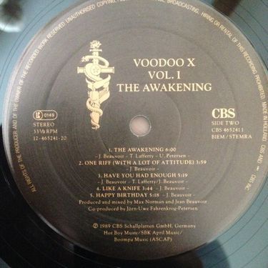 Платівка Voodoo X - Vol.1 The Awakening