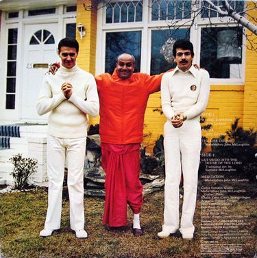 Carlos Santana, Mahavishnu John McLaughlin - Love Devotion Surrender 