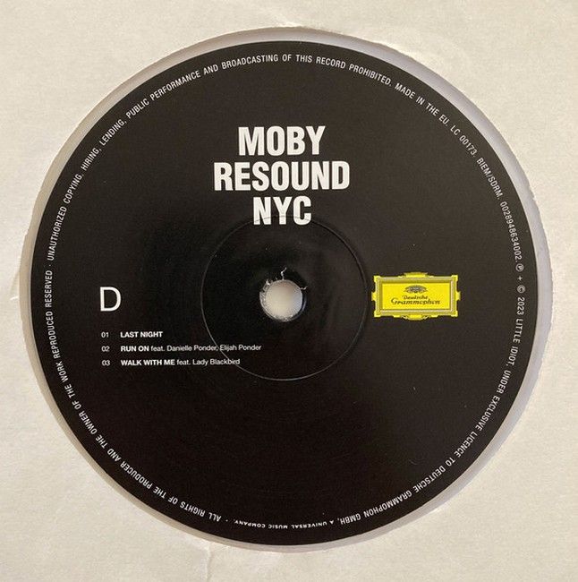 Moby – Resound NYC (2LP, Album, Limited Edition, Stereo, Clear [Crystal Clear])